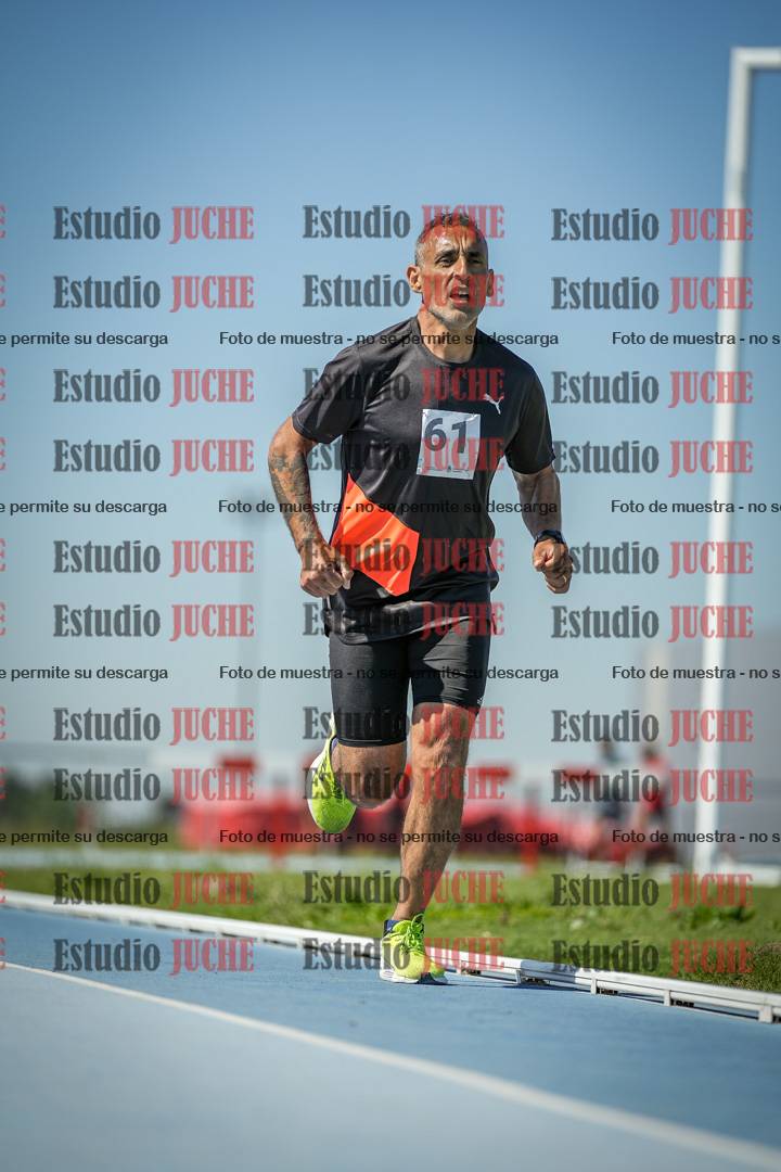 Fotos de los 5000 m de mujeres y varones - serie 2