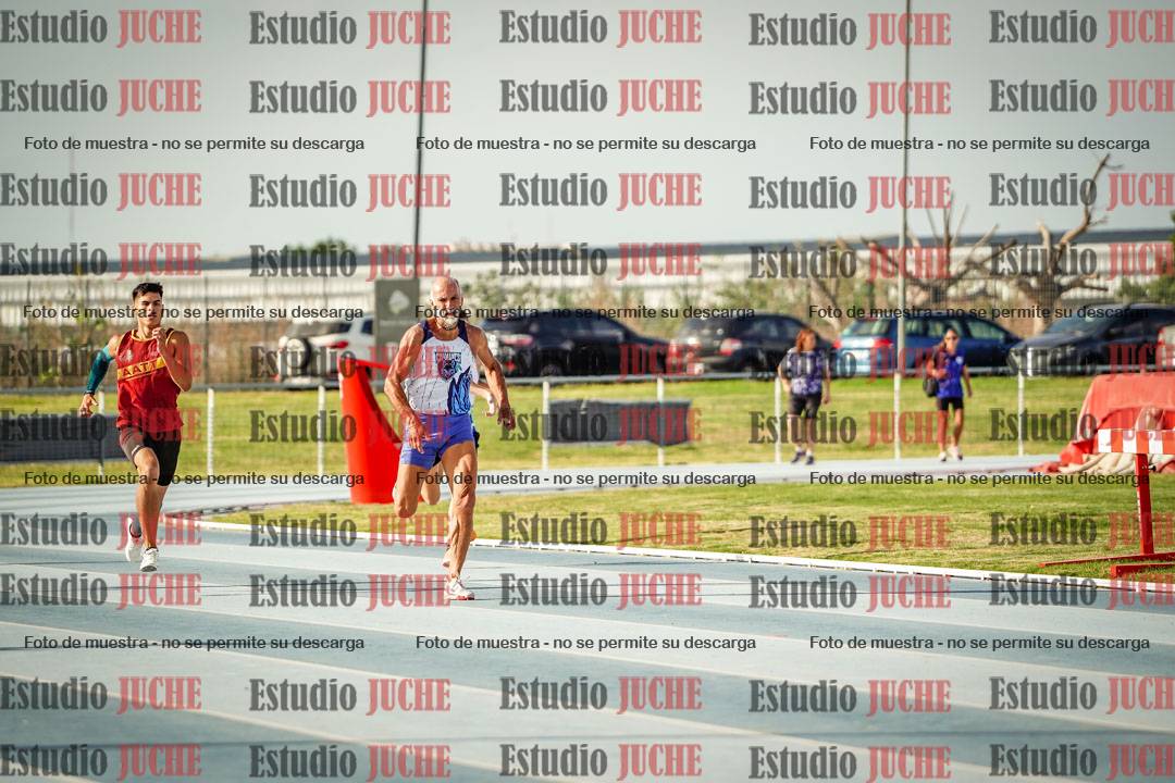 Fotos de los 400 m llanos de varones