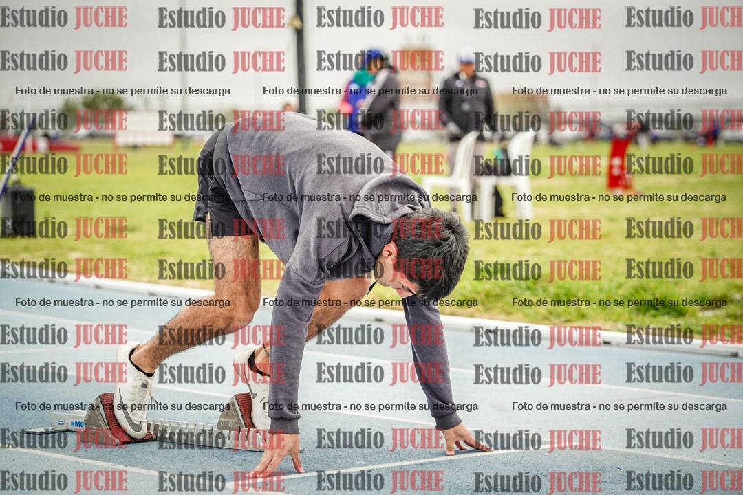 Fotos de los 400 m llanos de varones