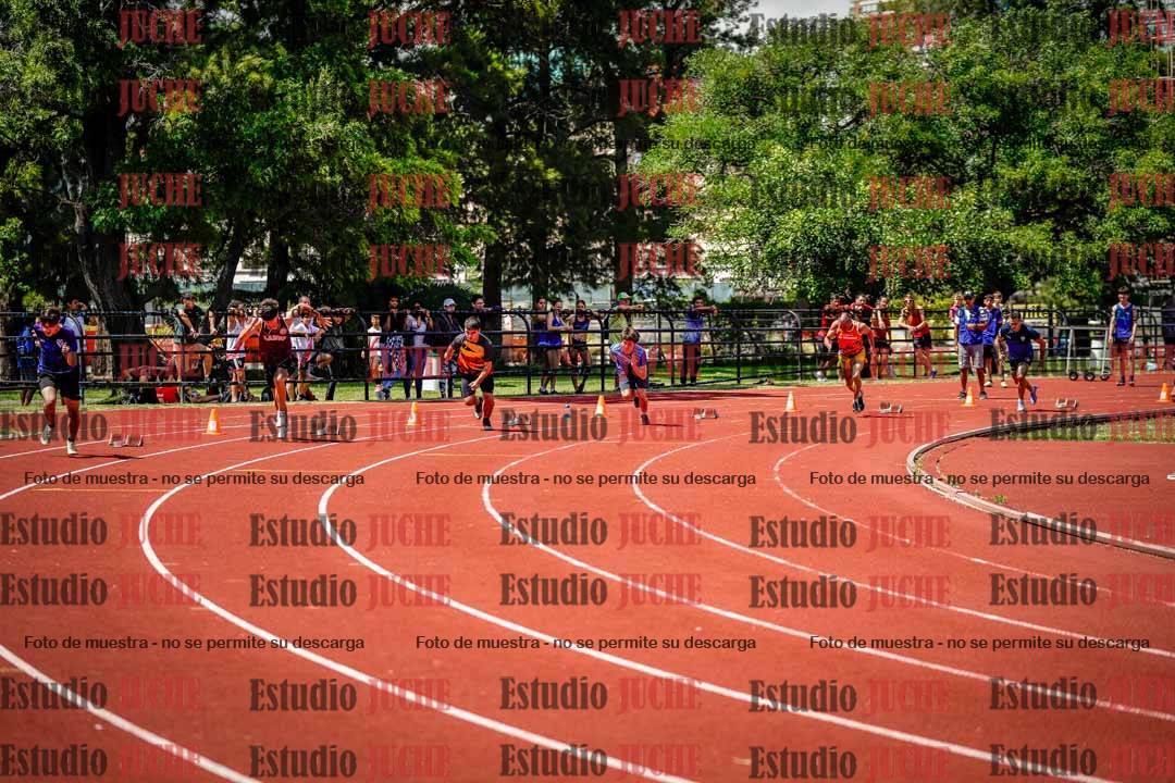 Fotos de los 200 m llanos de varones