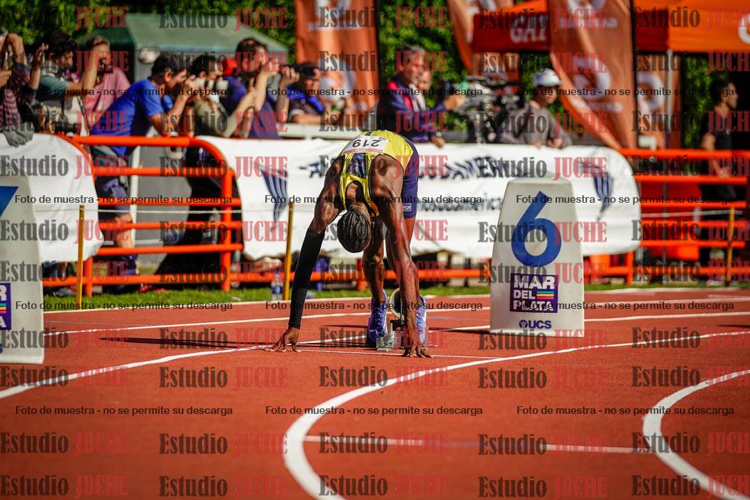 Fotos de los 400 m llanos de varones