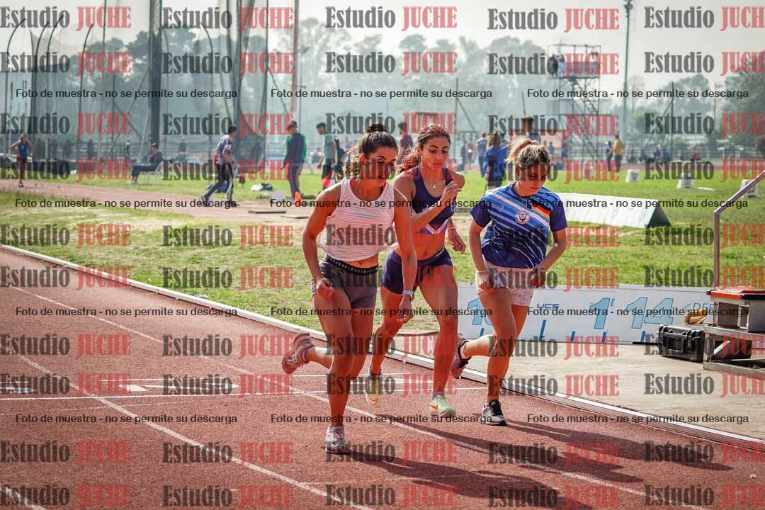 Fotos de los 800 m llanos de mujeres - combinadas 7
