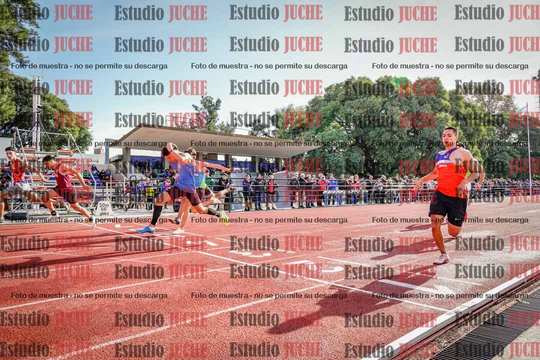 Fotos de los 100 m llanos de varones