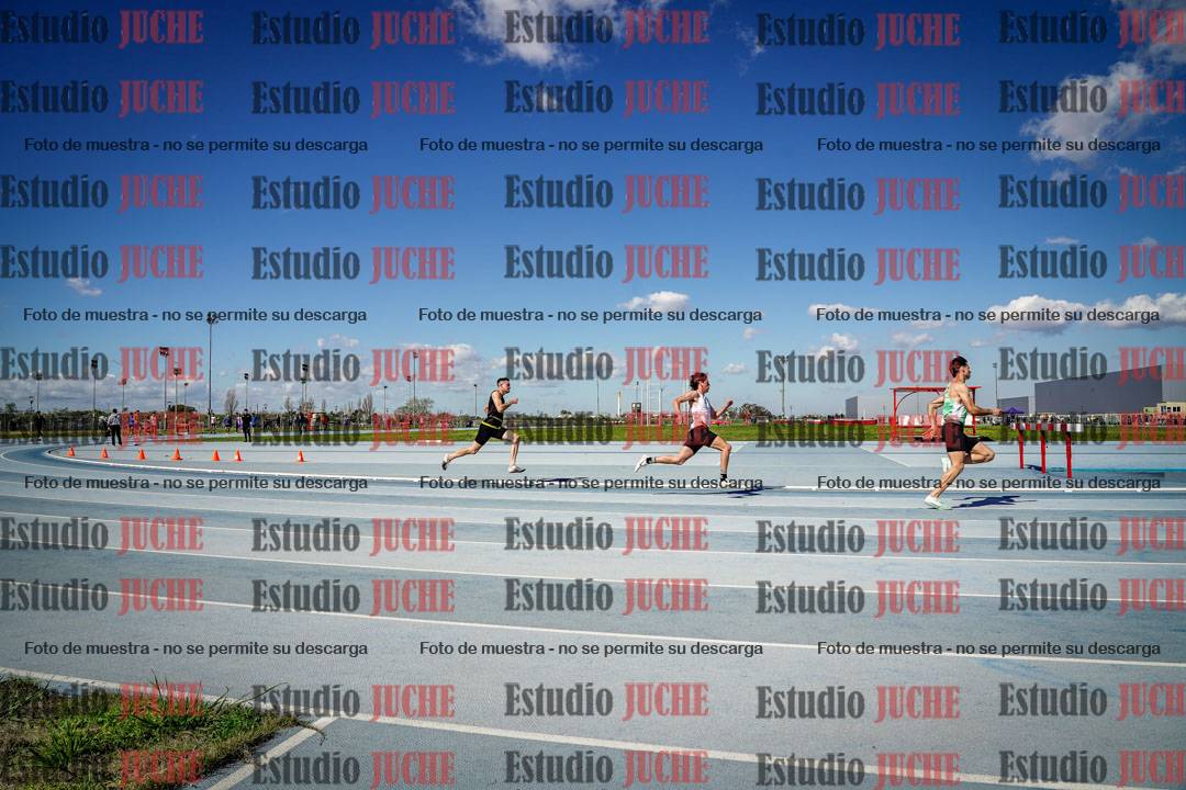 Fotos de los 200 m llanos de varones