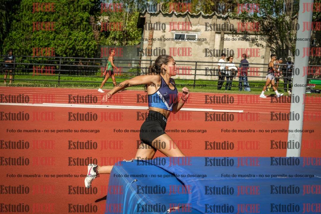 Fotos del salto en alto de mujeres - heptatlón 2