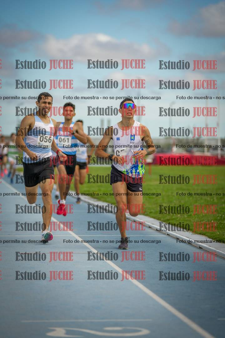 Fotos de los 1000 m llanos de varones