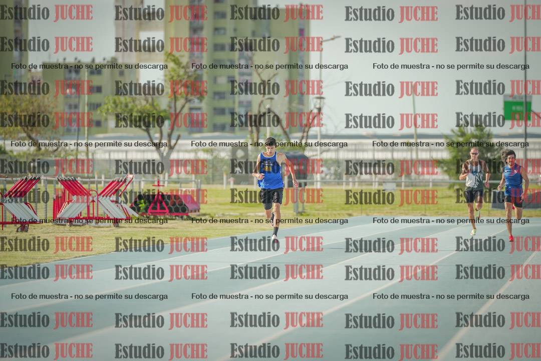 Fotos de los 400 m llanos de varones