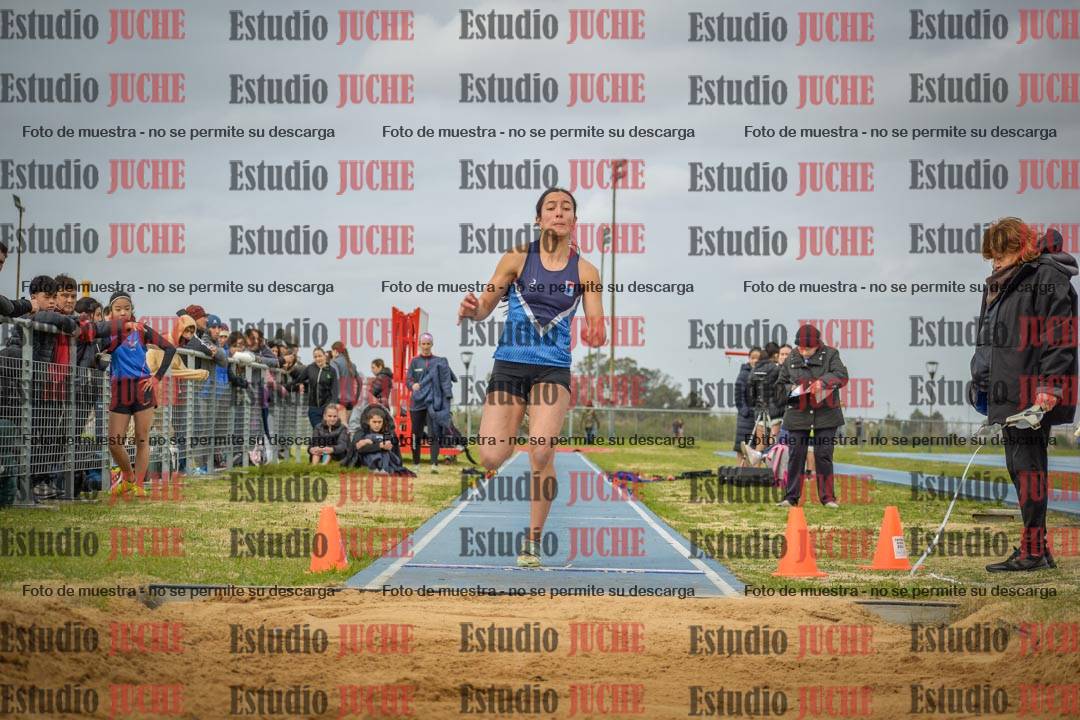 Fotos del salto en largo de mujeres - U18
