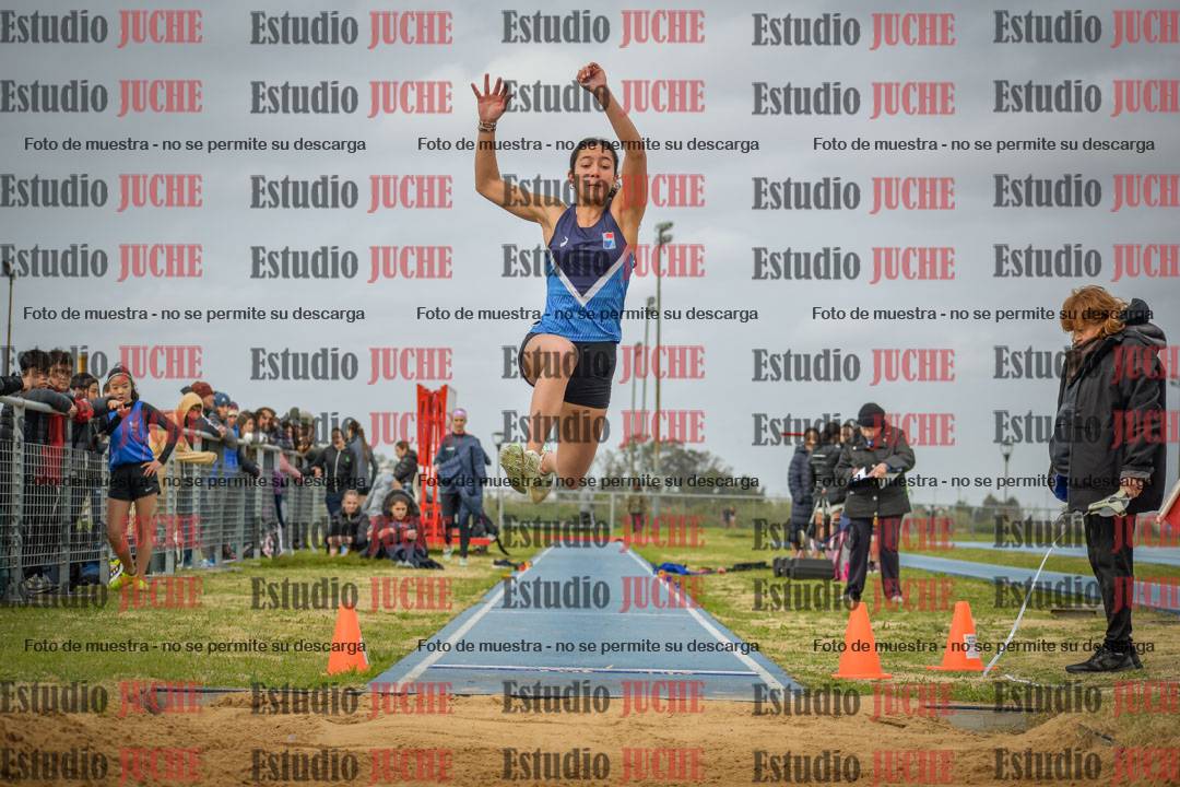 Fotos del salto en largo de mujeres - U18