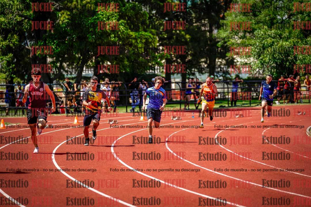 Fotos de los 200 m llanos de varones