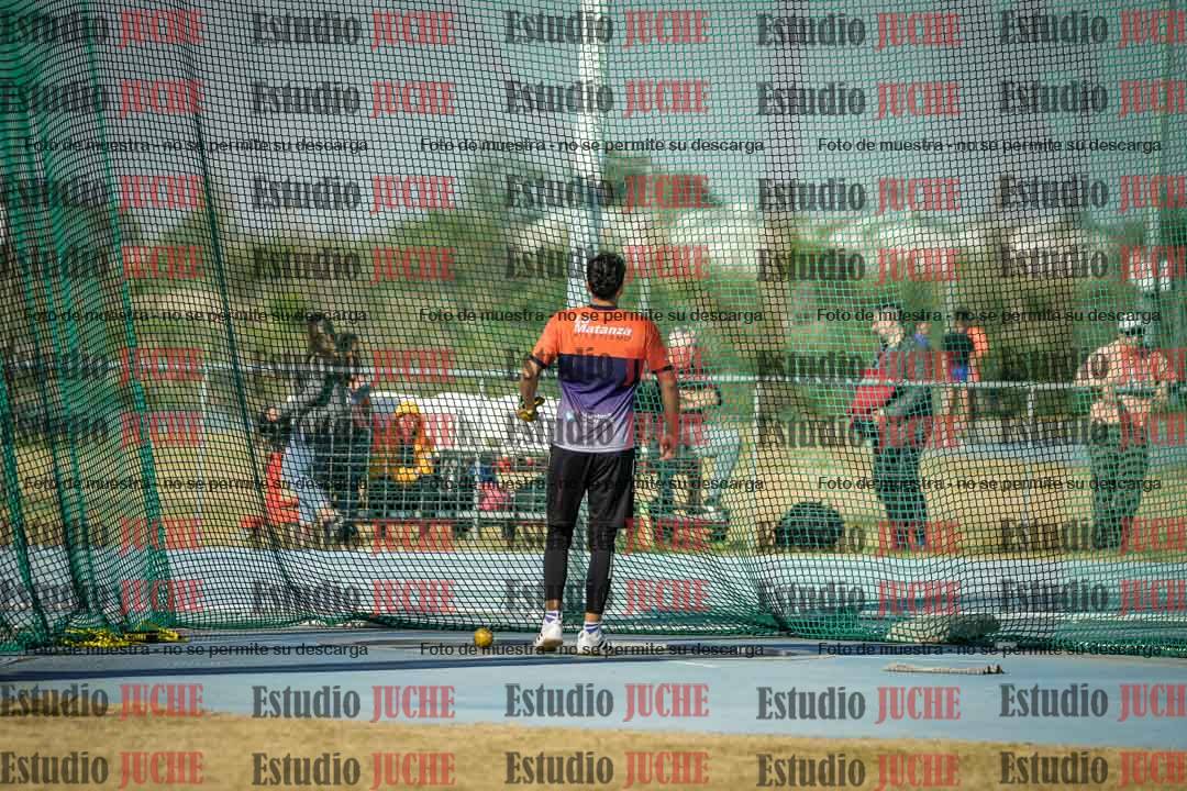 Fotos del lanzamiento de martillo de varones