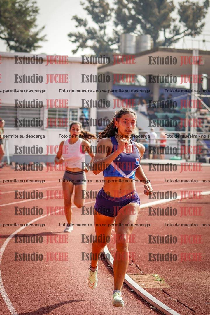 Fotos de los 800 m llanos de mujeres - combinadas 7