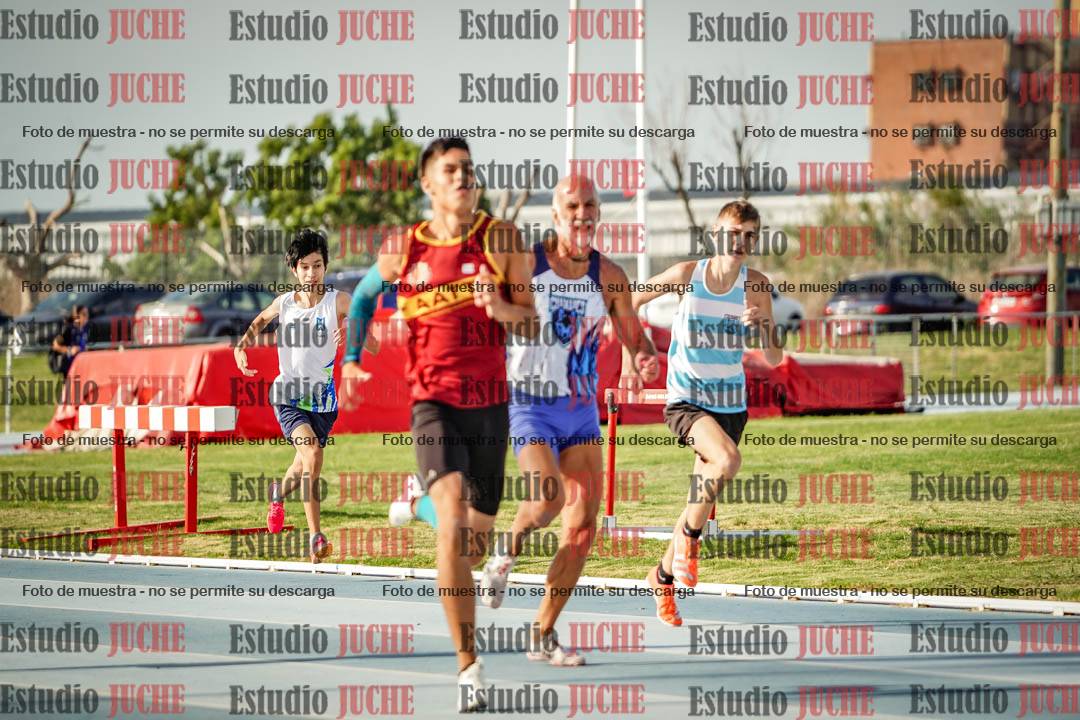Fotos de los 400 m llanos de varones