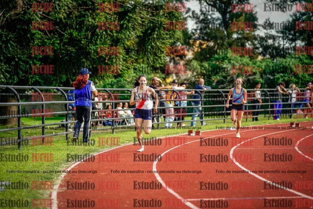 Fotos de los 400 m con vallas de mujeres