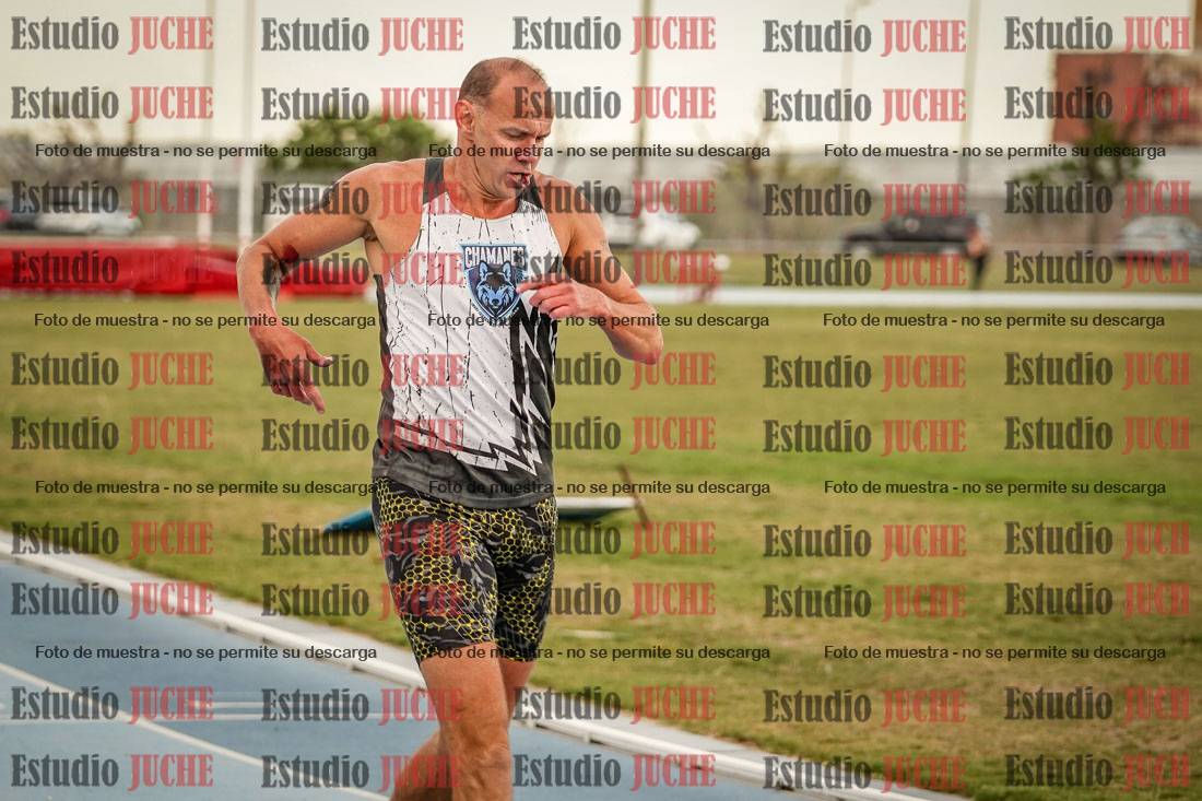 Fotos de los 300 m llanos de varones