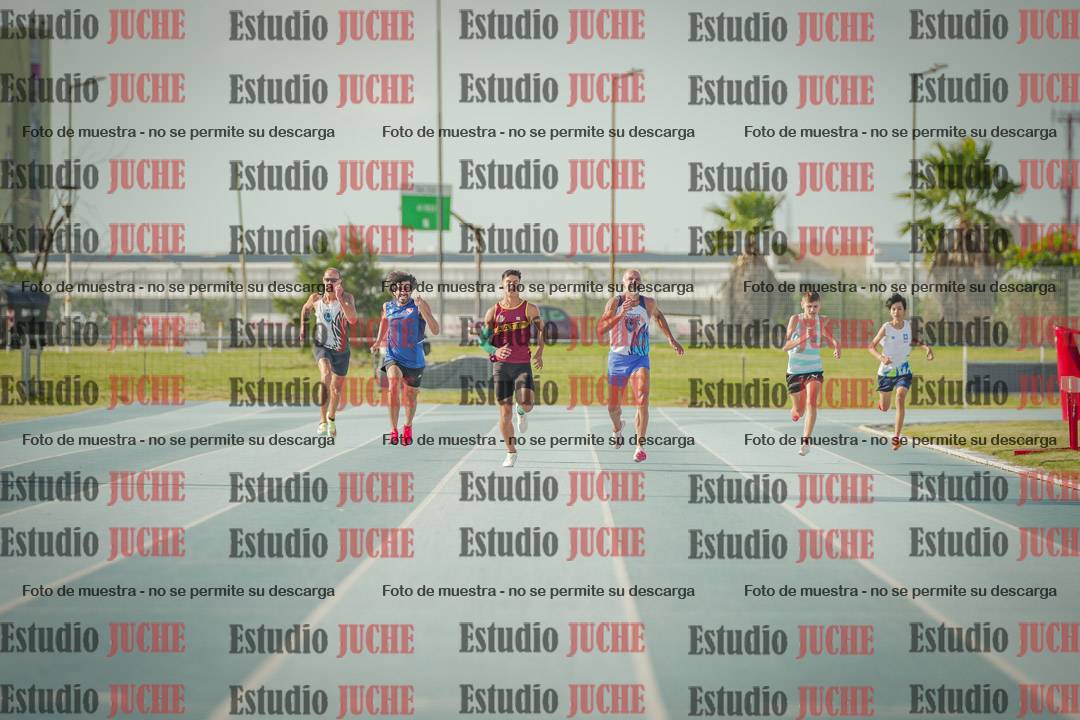 Fotos de los 400 m llanos de varones