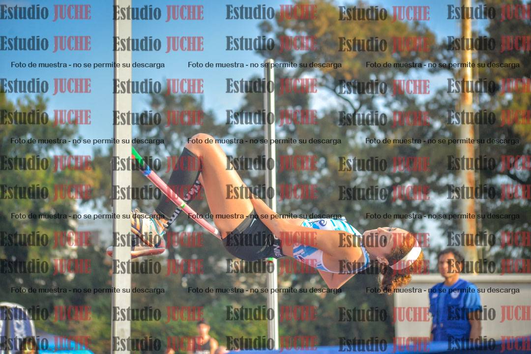Fotos del salto en alto de mujeres