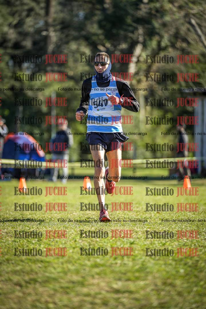 Fotos de la llegada del cross de 4000 m - varones