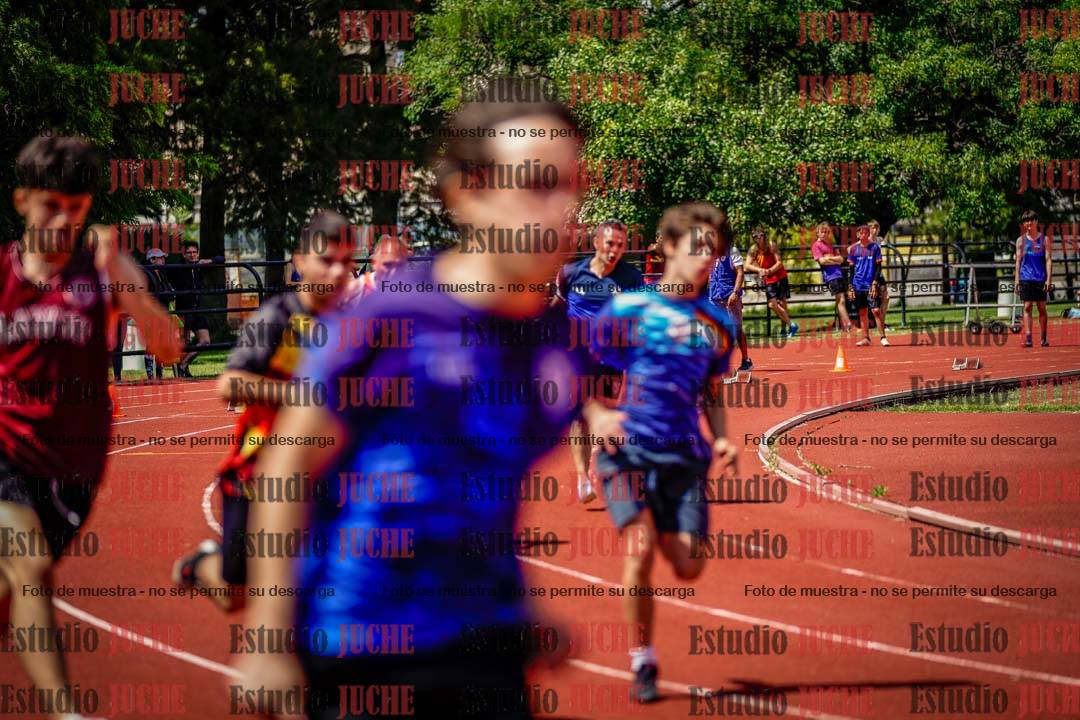 Fotos de los 200 m llanos de varones
