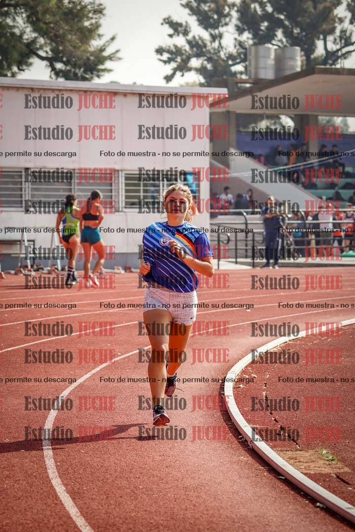 Fotos de los 800 m llanos de mujeres - combinadas 7