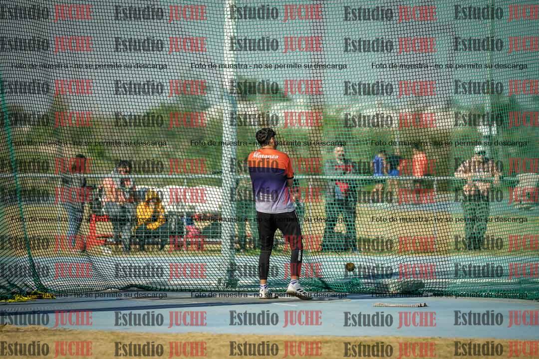 Fotos del lanzamiento de martillo de varones