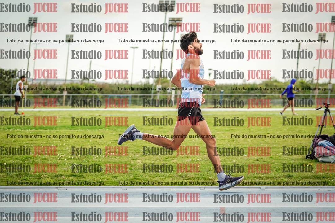 Fotos de los 1000 m llanos de varones