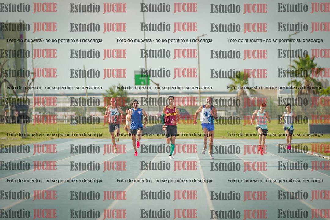 Fotos de los 400 m llanos de varones