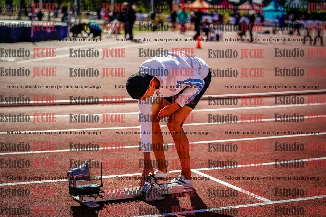 Fotos de los 400 m llanos de varones - FINAL