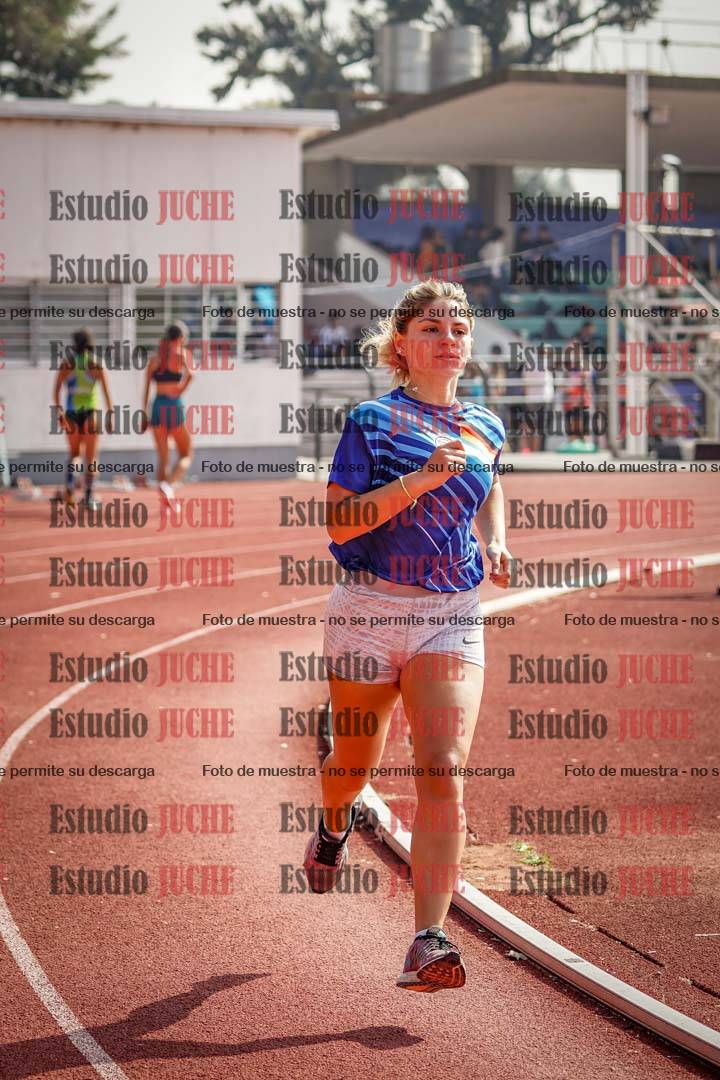Fotos de los 800 m llanos de mujeres - combinadas 7