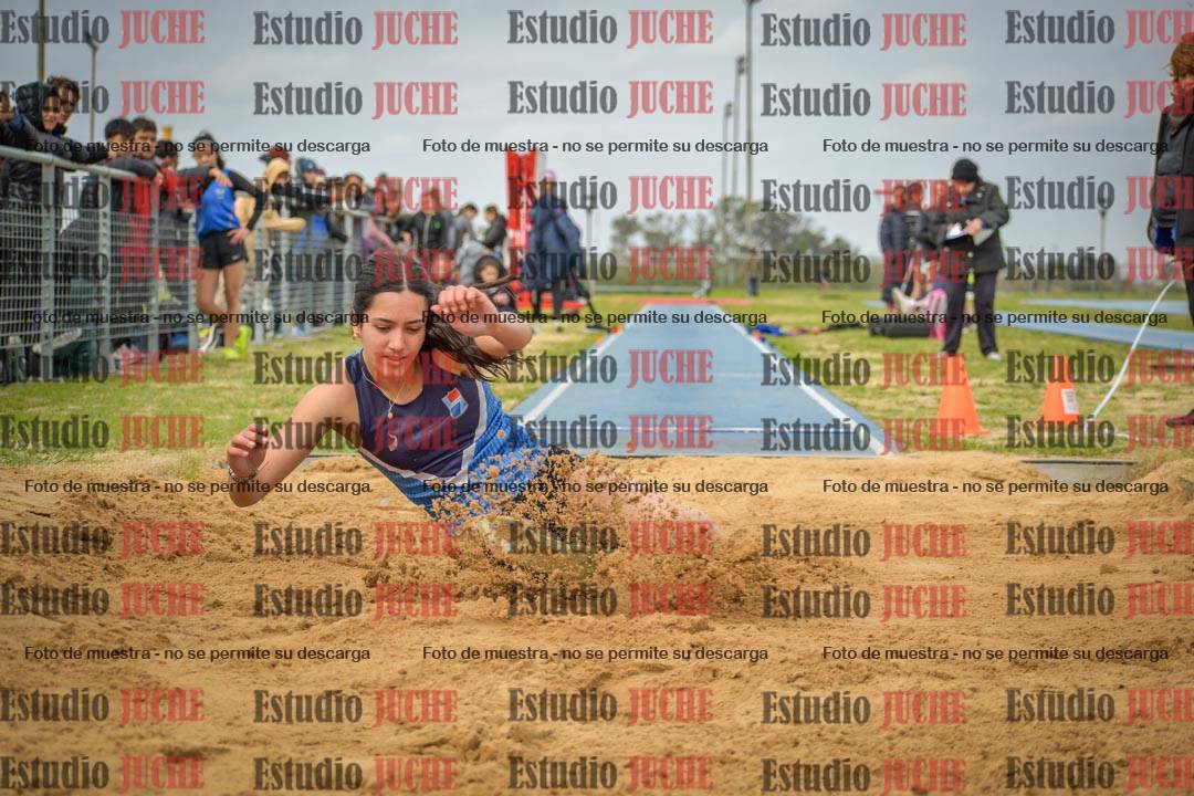 Fotos del salto en largo de mujeres - U18