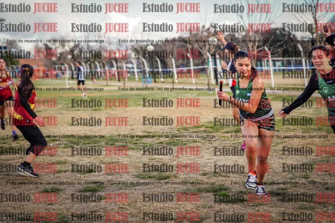 Fotos en el primer relevo (1000 m de carrera)