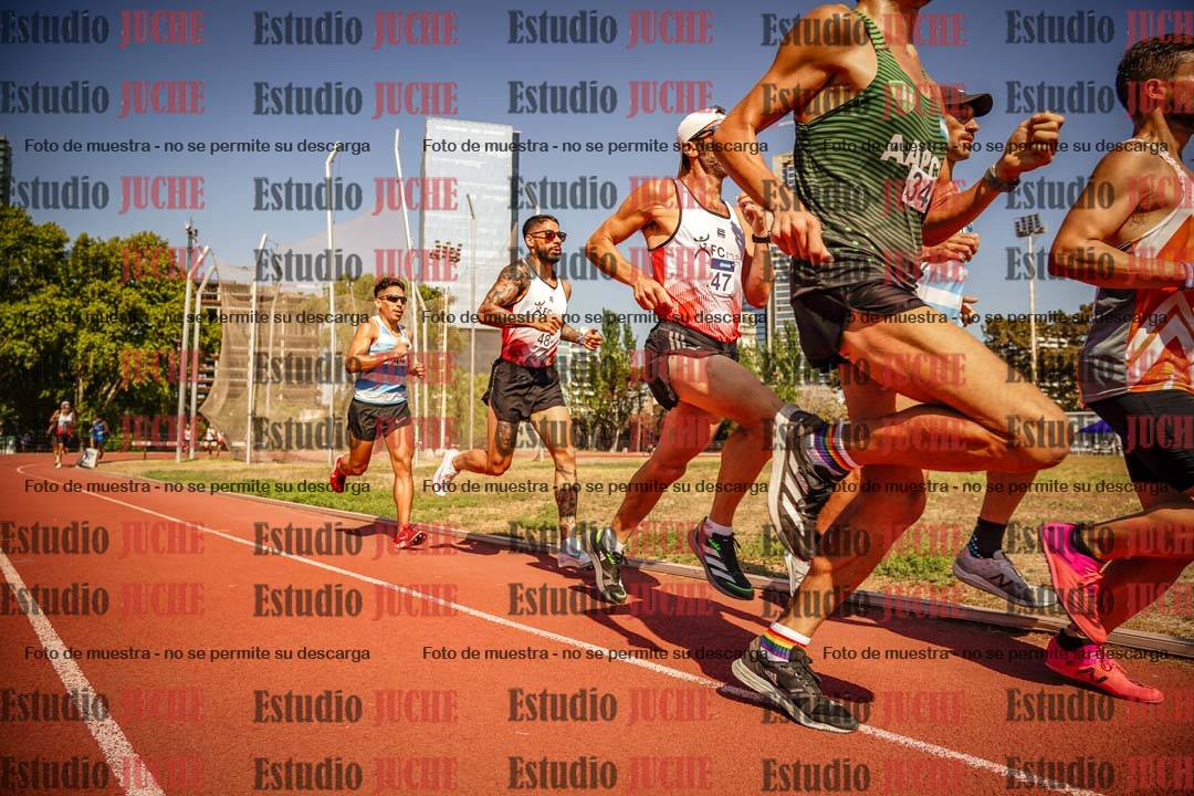 Fotos de los 3000 m llanos de varones