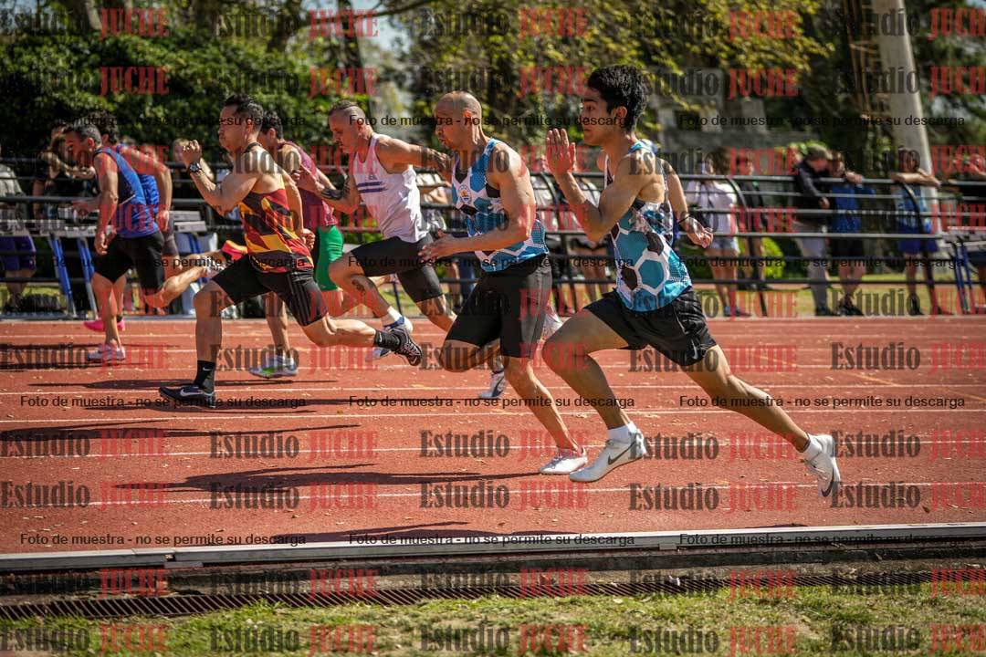 Fotos de los 100 m llanos de varones