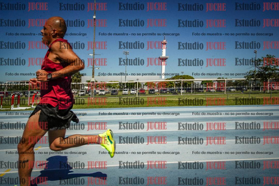 Fotos de los 5000 m de mujeres y varones - serie 2