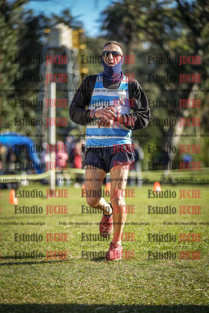 Fotos de la llegada del cross de 4000 m - varones