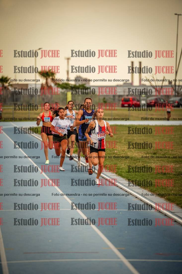 Fotos de los 600 m llanos de mujeres