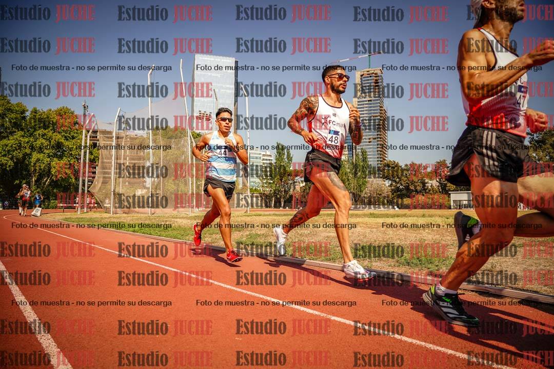 Fotos de los 3000 m llanos de varones