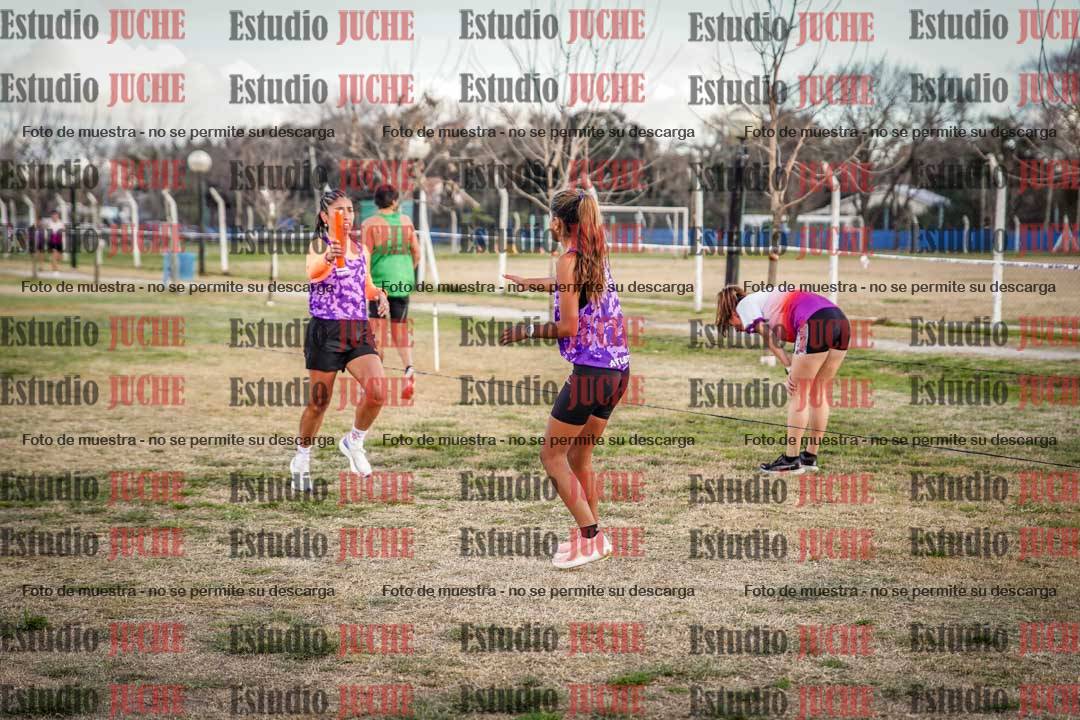 Fotos en el primer relevo (1000 m de carrera)