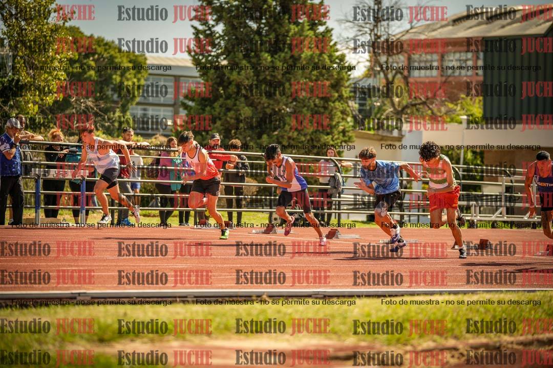 Fotos de los 100 m llanos de varones