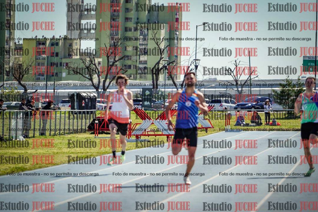 Fotos de los 200 m llanos de varones