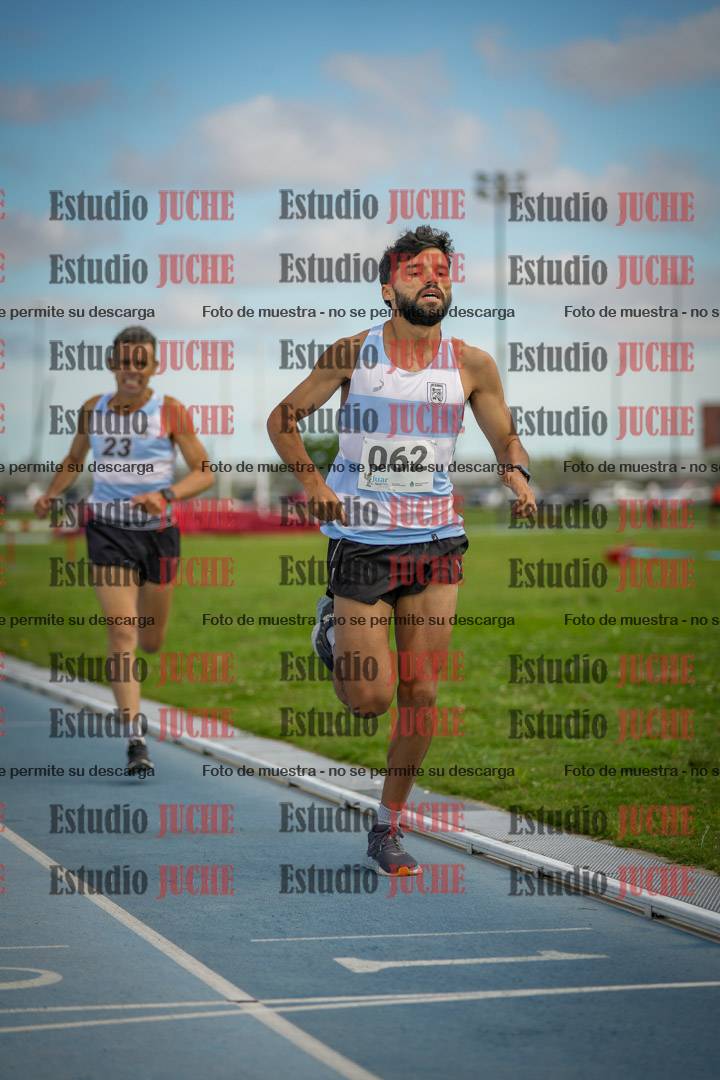 Fotos de los 1000 m llanos de varones