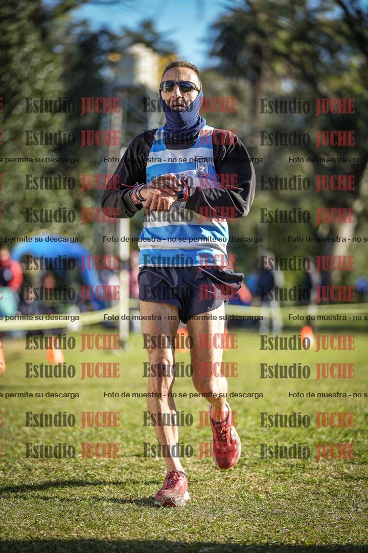 Fotos de la llegada del cross de 4000 m - varones