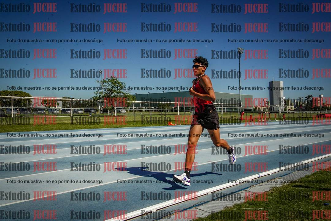Fotos de los 5000 m de mujeres y varones - serie 2