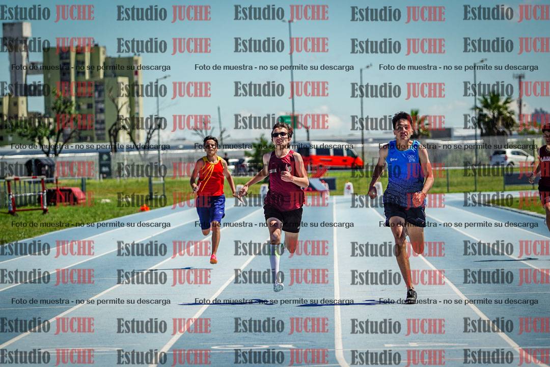 Fotos de los 200 m llanos de varones
