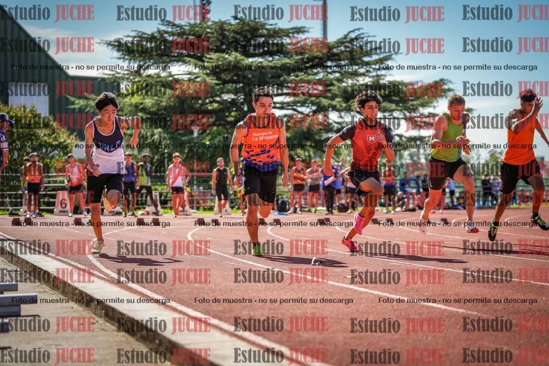 Fotos de los 100 m llanos de varones
