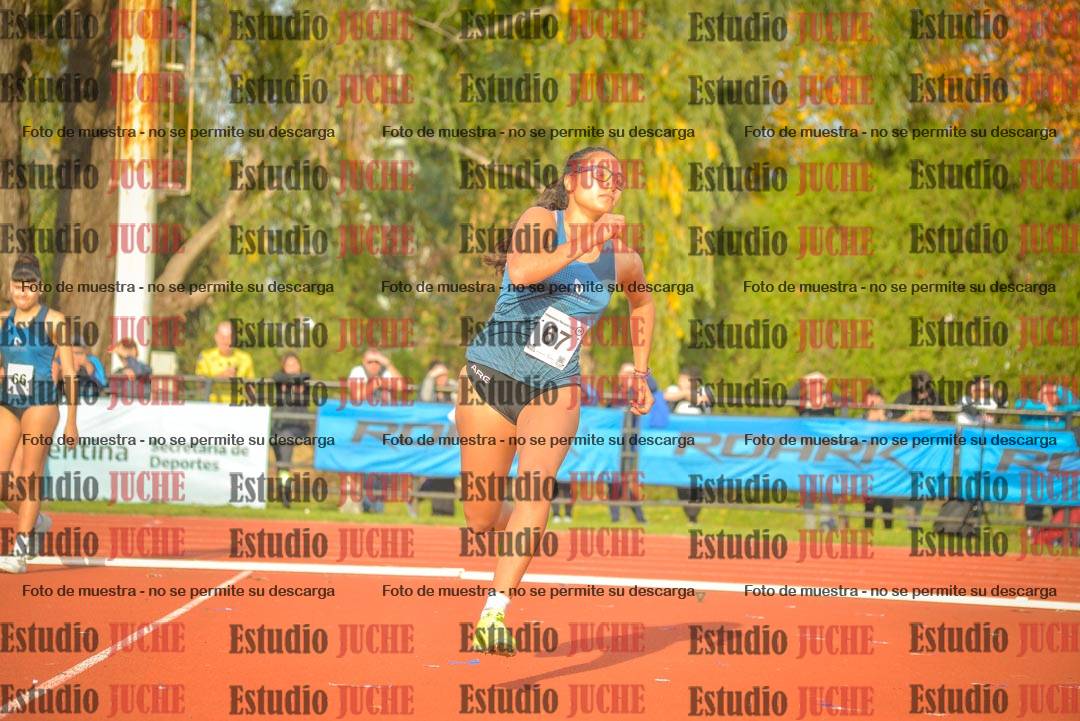 Fotos del salto en alto de mujeres