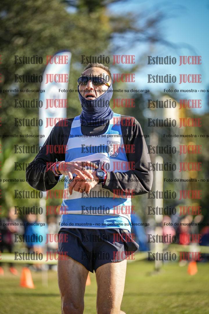 Fotos de la llegada del cross de 4000 m - varones