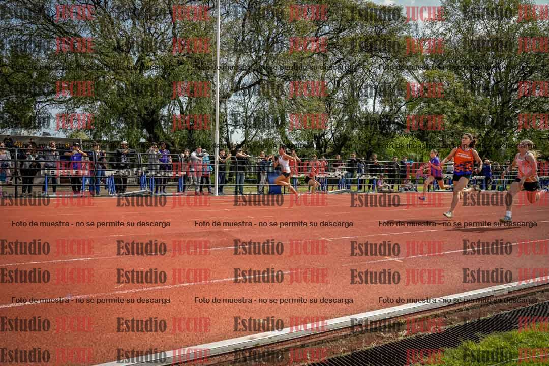 Fotos de los 80 m llanos de mujeres