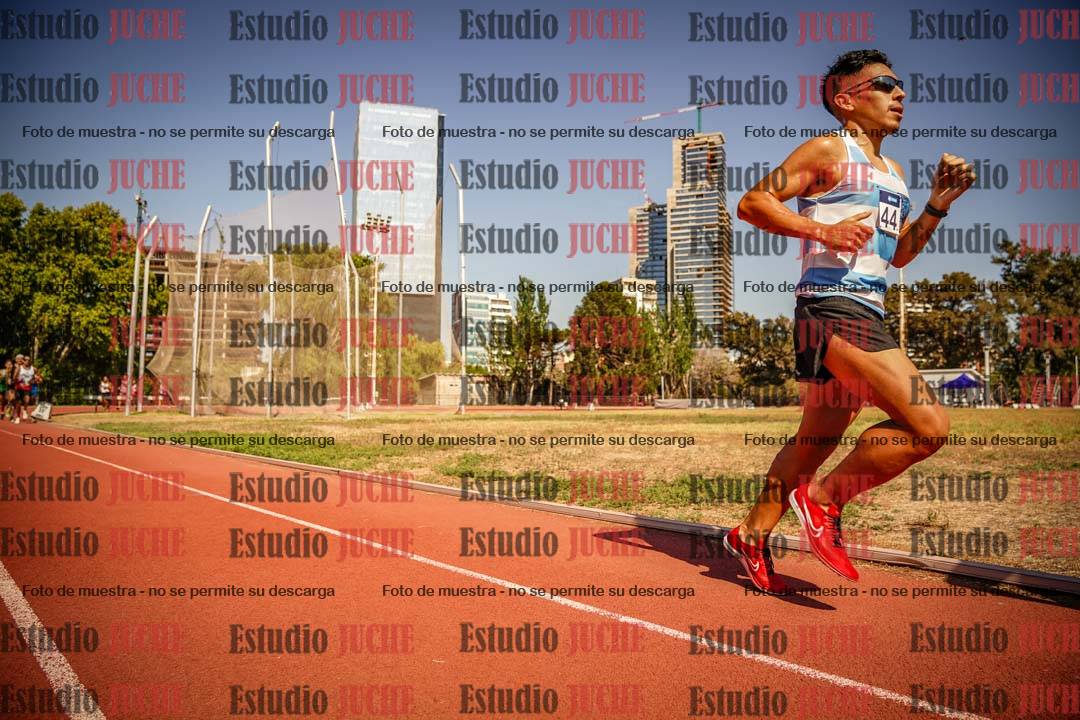 Fotos de los 3000 m llanos de varones