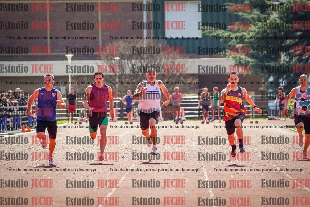 Fotos de los 100 m llanos de varones